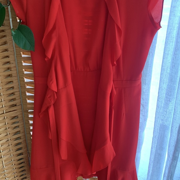 Aritzia - Sunday Best - wrap around frilly dress - size 2 - Picture 6 of 8